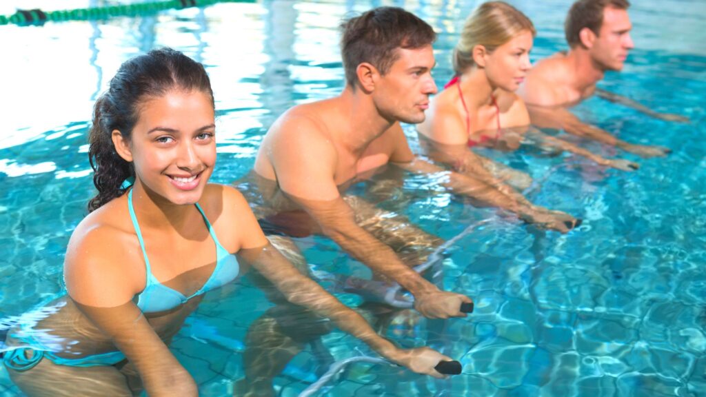 Ami lo spinning e ti piace l’attività fisica in acqua? Allora, l’hydrobike fa il caso tuo