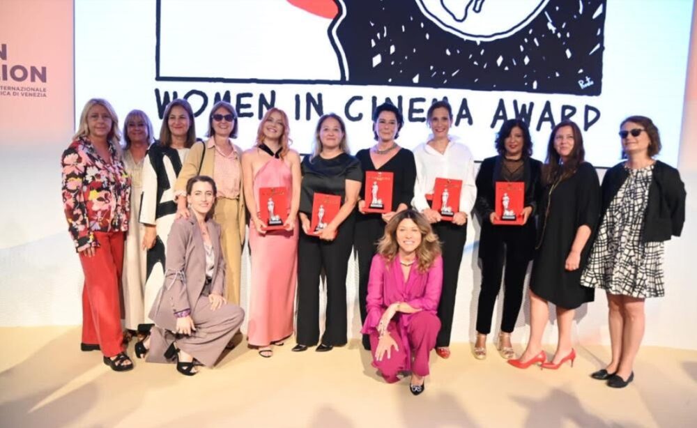 La VII edizione dei Women in Cinema Award dedicata alle vittime di ...