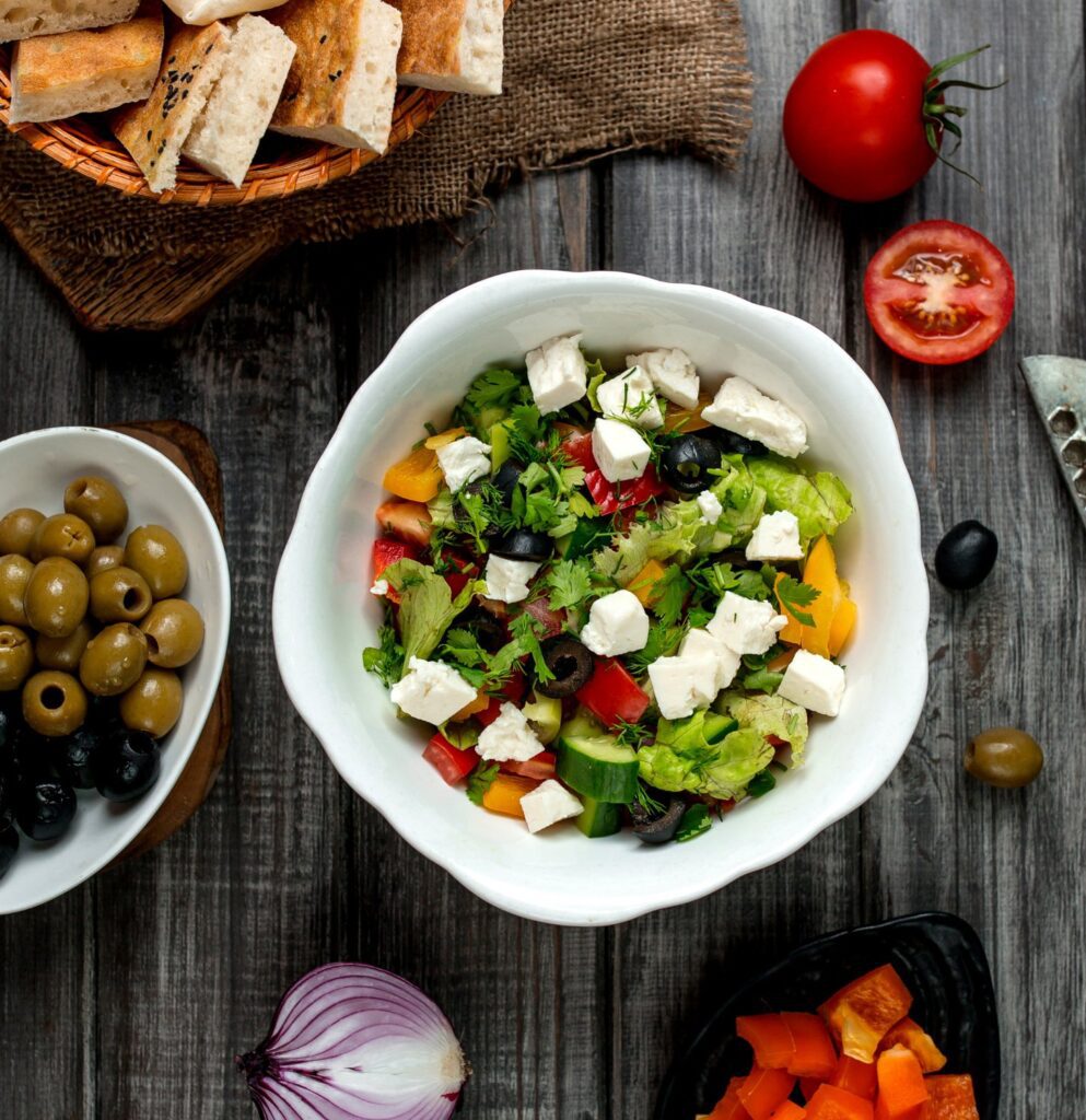 Ricetta estiva: Insalata (quasi) Greca proteica 🥗