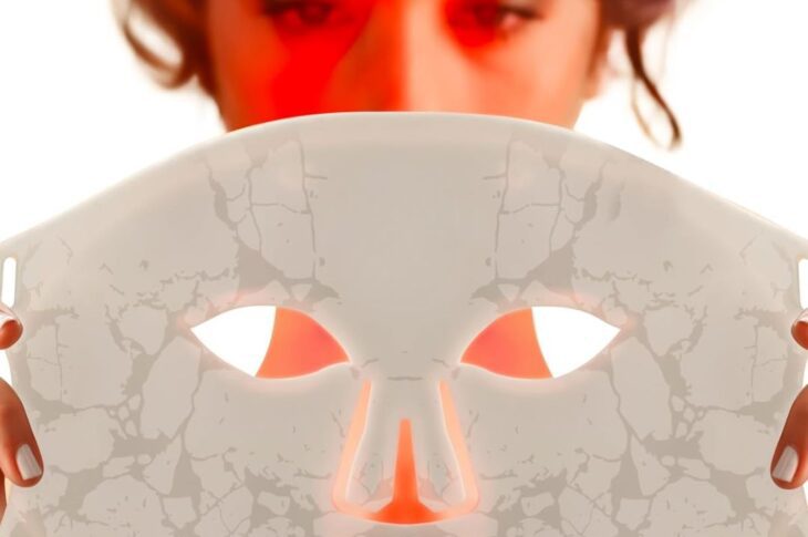 Maschere LED per il viso: rivoluzione beauty o solo moda? Ecco cosa devi sapere